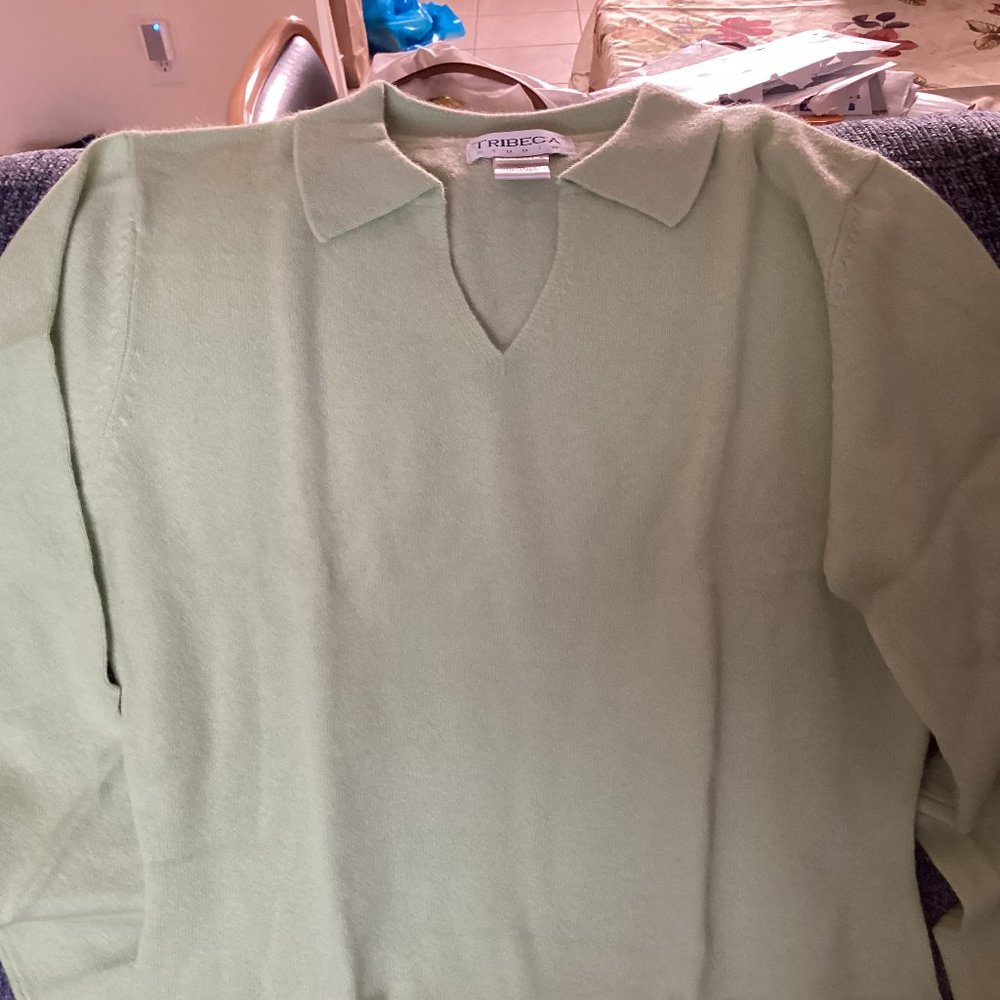 New mint green cashmere sweater-medium